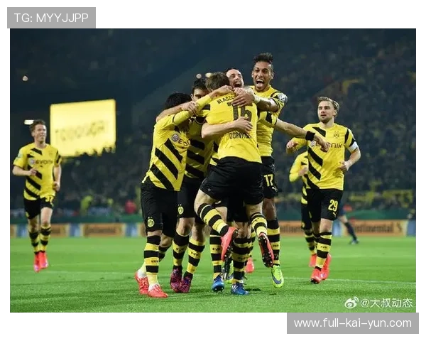 德甲多特短传传导，前锋完成致命一击