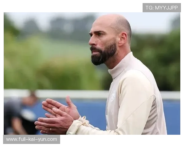 欧冠比赛的“幕后英雄”：教练与球员的默契配合，欧冠角色